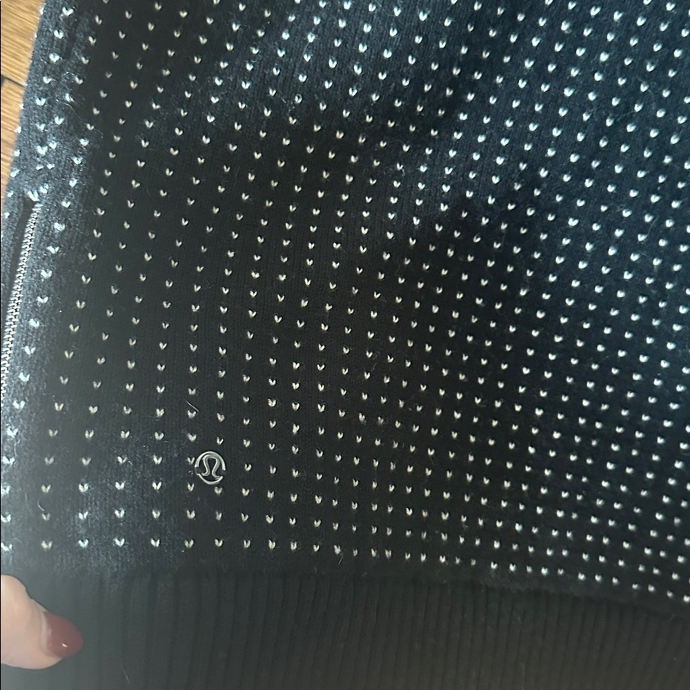 Lululemon Yogi Crew Merino Wool Zip Black Sweater‎ - Picture 7 of 7